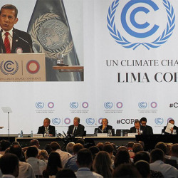 Pope Francis and Bishops call for binding global climate agreement Pope Francis and Bishops call for binding global climate agreement